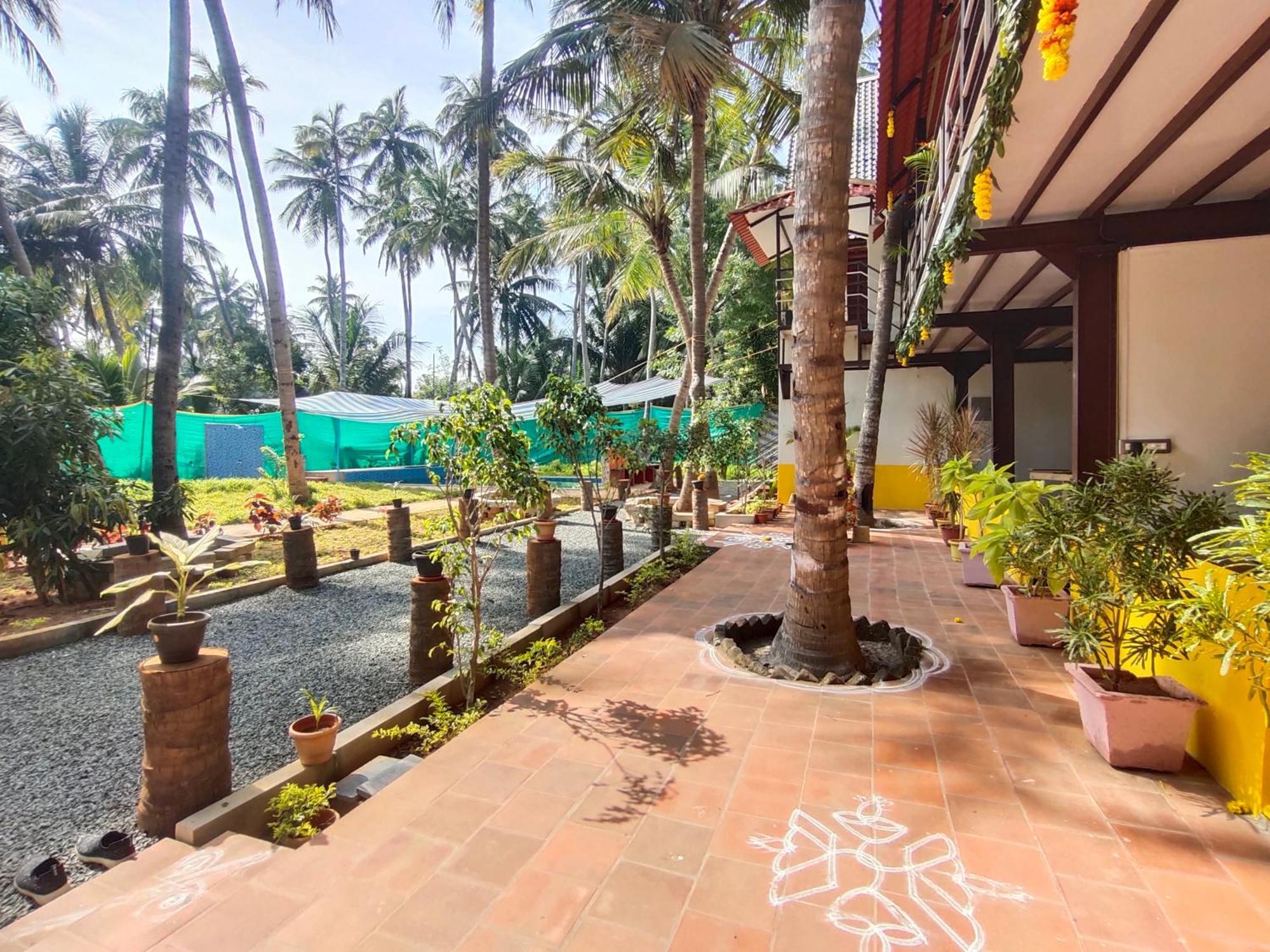 Pv Cottages Serenity Beach ポンディシェリ エクステリア 写真